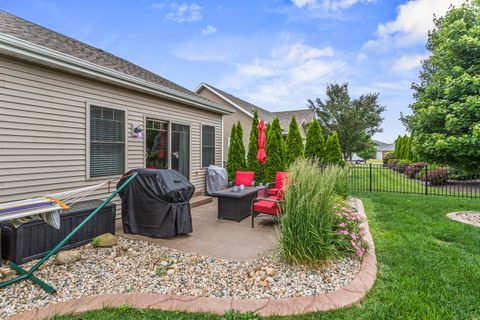 Tiny photo for 1604 Kassen Avenue, Mahomet, IL 61853 (MLS # 12629255)