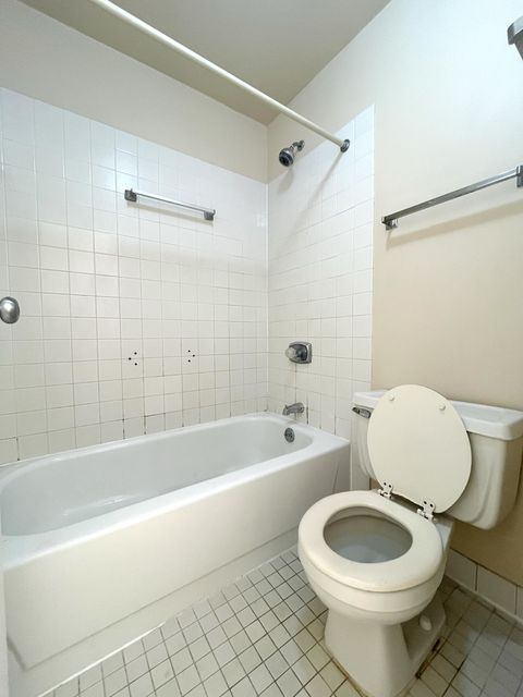 Tiny photo for 5320 N Sheridan Road #2110, Chicago, IL 60640 (MLS # 12607008)