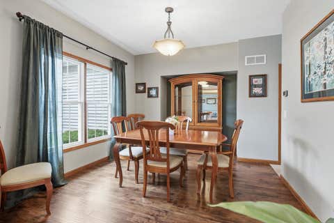 Tiny photo for 6503 Woodland Court, Davenport, IA 52807 (MLS # 12712472)
