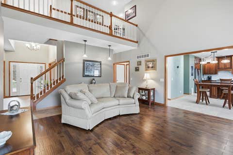 Tiny photo for 6503 Woodland Court, Davenport, IA 52807 (MLS # 12712472)