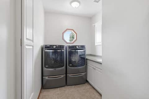 Tiny photo for 6503 Woodland Court, Davenport, IA 52807 (MLS # 12712472)