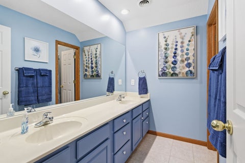 Tiny photo for 6503 Woodland Court, Davenport, IA 52807 (MLS # 12712472)