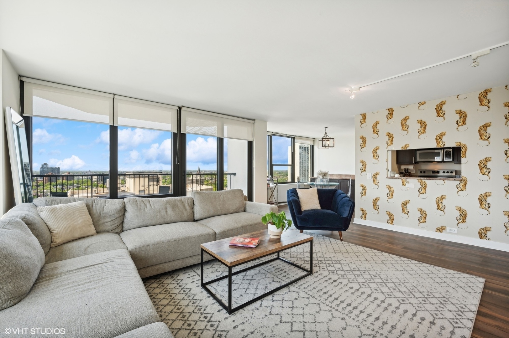 1560 N SANDBURG Terrace 2401