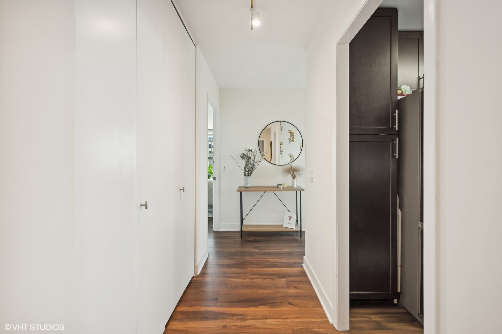 1560 N SANDBURG Terrace 2401