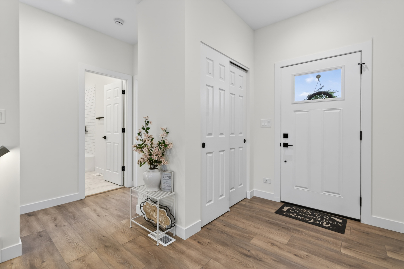 1002 Joshua Lane