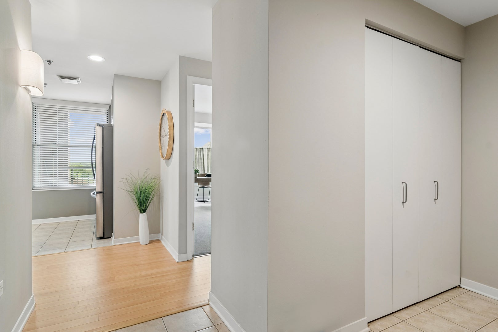 77 S EVERGREEN Avenue 401