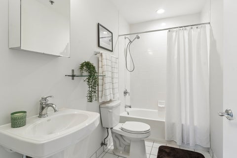 Tiny photo for 77 S EVERGREEN Avenue #401, Arlington Heights, IL 60005 (MLS # 12732581)