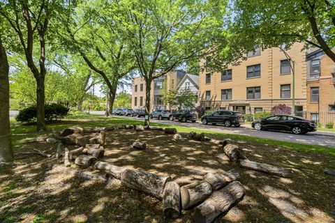 Photo of 1744 W HENDERSON Street #2, Chicago, IL 60657 (MLS # 12629446)