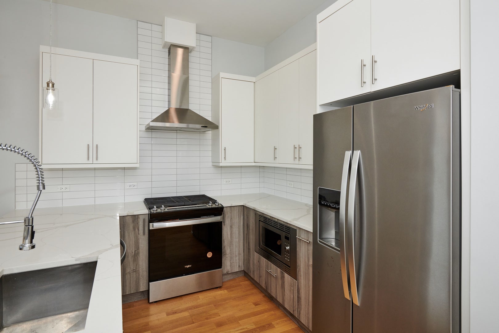 2139 W Madison Street 504