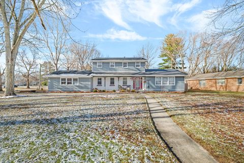 Photo of 13 Charlton Drive, Kankakee, IL 60901 (MLS # 12547474)