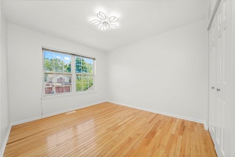 Tiny photo for 372 White Tail Drive, Grayslake, IL 60030 (MLS # 12465181)
