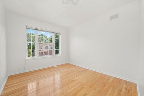 Tiny photo for 372 White Tail Drive, Grayslake, IL 60030 (MLS # 12465181)