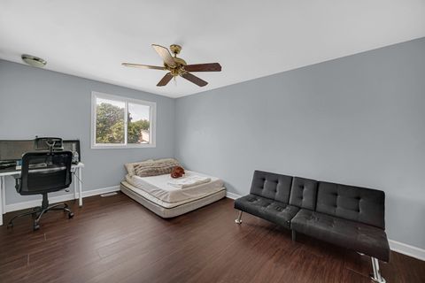 Tiny photo for 1010 Heathrow Court, Wheaton, IL 60189 (MLS # 12542945)