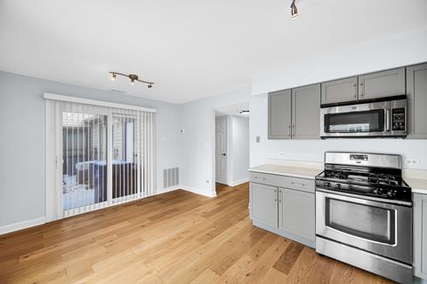 Tiny photo for 6318 Prideham Street #6318, Downers Grove, IL 60516 (MLS # 12543867)