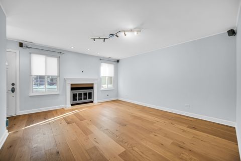 Tiny photo for 6318 Prideham Street #6318, Downers Grove, IL 60516 (MLS # 12543867)