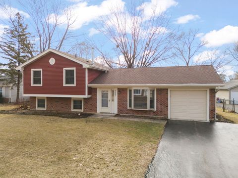 Photo of 127 Monticello Circle, Bolingbrook, IL 60440 (MLS # 12602744)