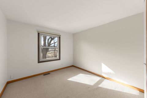 Tiny photo for 127 Monticello Circle, Bolingbrook, IL 60440 (MLS # 12602744)