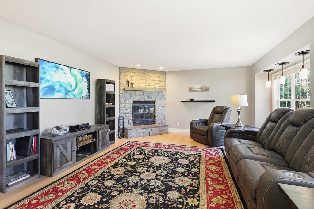 404 Sweetbriar Place