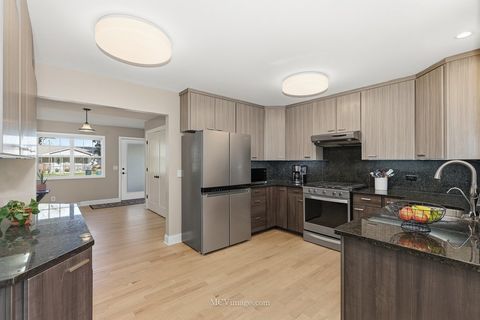 Tiny photo for 404 Sweetbriar Place, Plano, IL 60545 (MLS # 12494385)