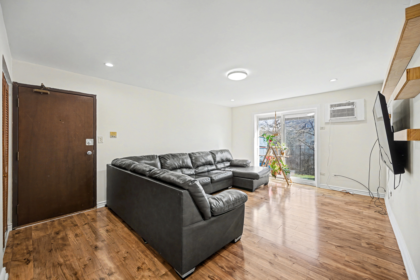 266 Shorewood Drive 2A