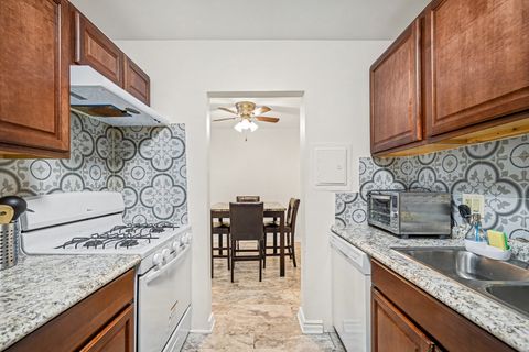 Tiny photo for 266 Shorewood Drive #2A, Glendale Heights, IL 60139 (MLS # 12591314)