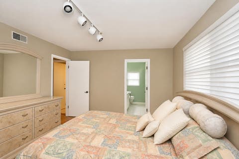 Tiny photo for 917 W Army Trail Boulevard, Addison, IL 60101 (MLS # 12560119)
