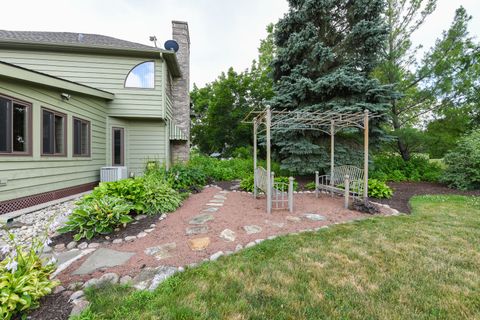 Tiny photo for 806 Amber Lane, Lake Villa, IL 60046 (MLS # 12430460)