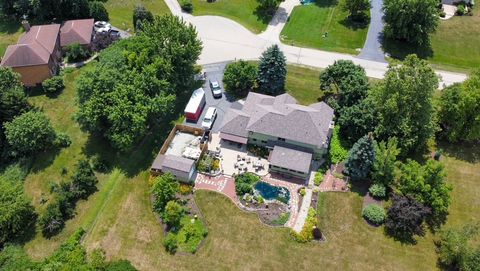 Tiny photo for 806 Amber Lane, Lake Villa, IL 60046 (MLS # 12430460)