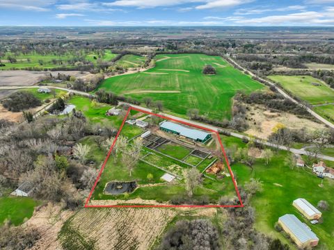 Tiny photo for 12216 Pleasant Valley Road, Woodstock, IL 60098 (MLS # 12577394)