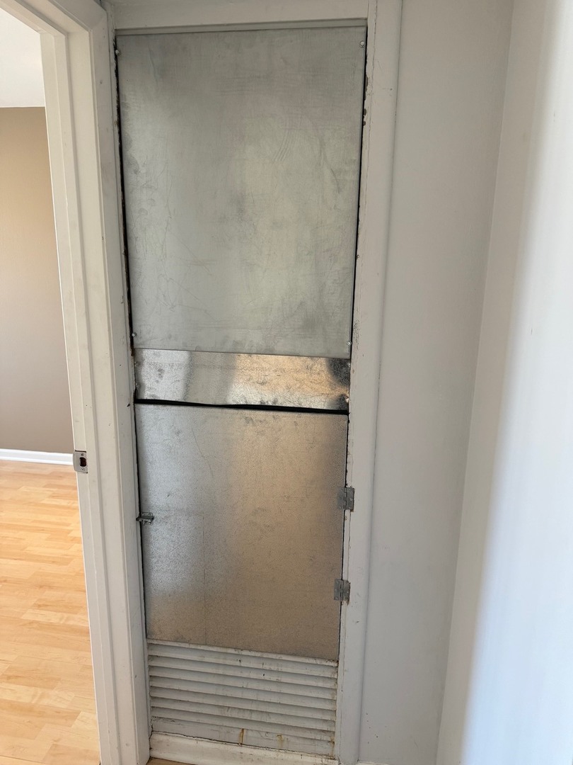 Des Plaines, Illinois 60016, United States, 1 Bedroom Bedrooms, ,1 BathroomBathrooms,Residential,Active,240382