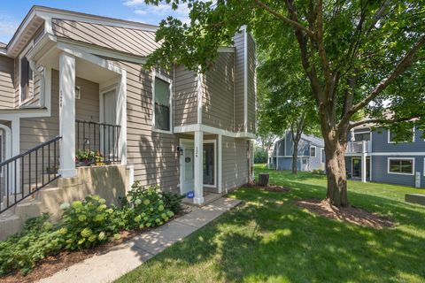 Tiny photo for 126 Manchester Court, Schaumburg, IL 60193 (MLS # 12491688)