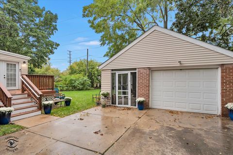 Tiny photo for 4050 Harvard Terrace, Skokie, IL 60076 (MLS # 12497202)