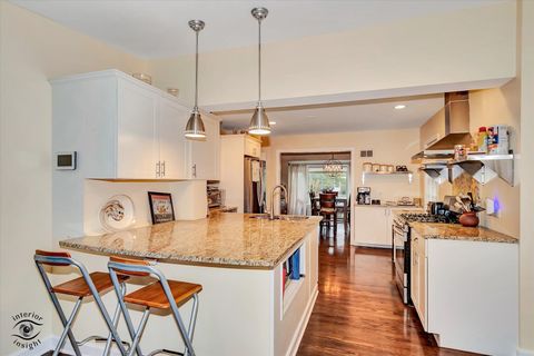 Tiny photo for 4050 Harvard Terrace, Skokie, IL 60076 (MLS # 12497202)