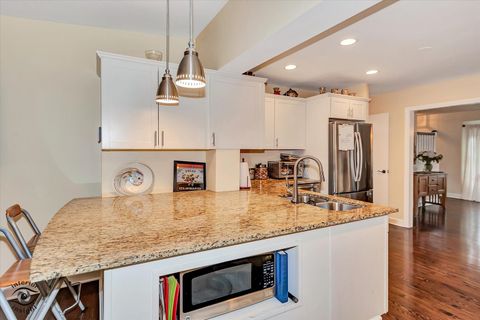 Tiny photo for 4050 Harvard Terrace, Skokie, IL 60076 (MLS # 12497202)