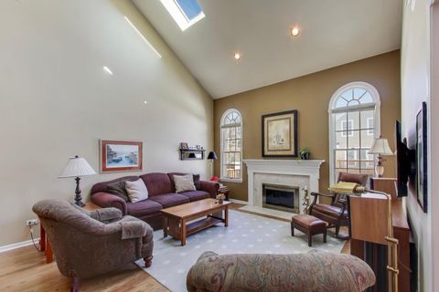 Tiny photo for 11144 Indian Woods Drive, Indian Head Park, IL 60525 (MLS # 12553769)