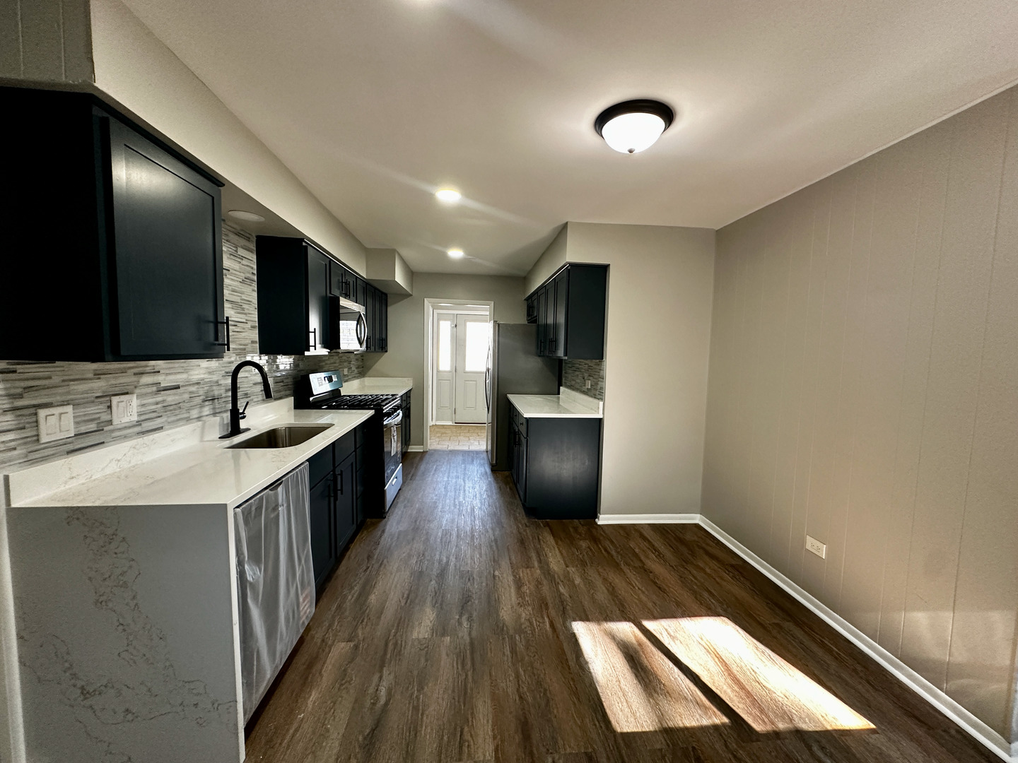 1229 E 165TH Place