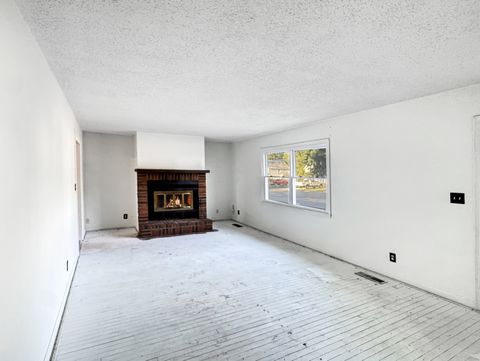 Tiny photo for 731 1st Avenue, Ottawa, IL 61350 (MLS # 12473525)