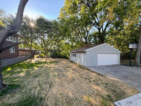 Tiny photo for 731 1st Avenue, Ottawa, IL 61350 (MLS # 12473525)