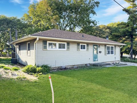 Tiny photo for 731 1st Avenue, Ottawa, IL 61350 (MLS # 12473525)