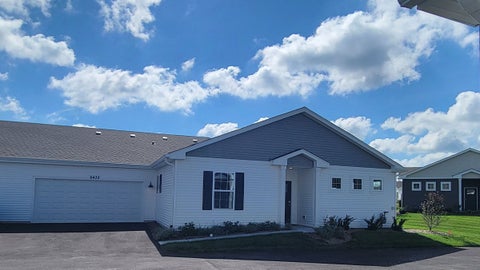 Photo of 6433 Maple Glen Drive, Wonder Lake, IL 60097 (MLS # 12791839)