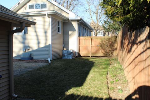 Tiny photo for 1503 Hickory Street, Waukegan, IL 60085 (MLS # 12604217)