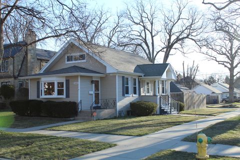 Tiny photo for 1503 Hickory Street, Waukegan, IL 60085 (MLS # 12604217)