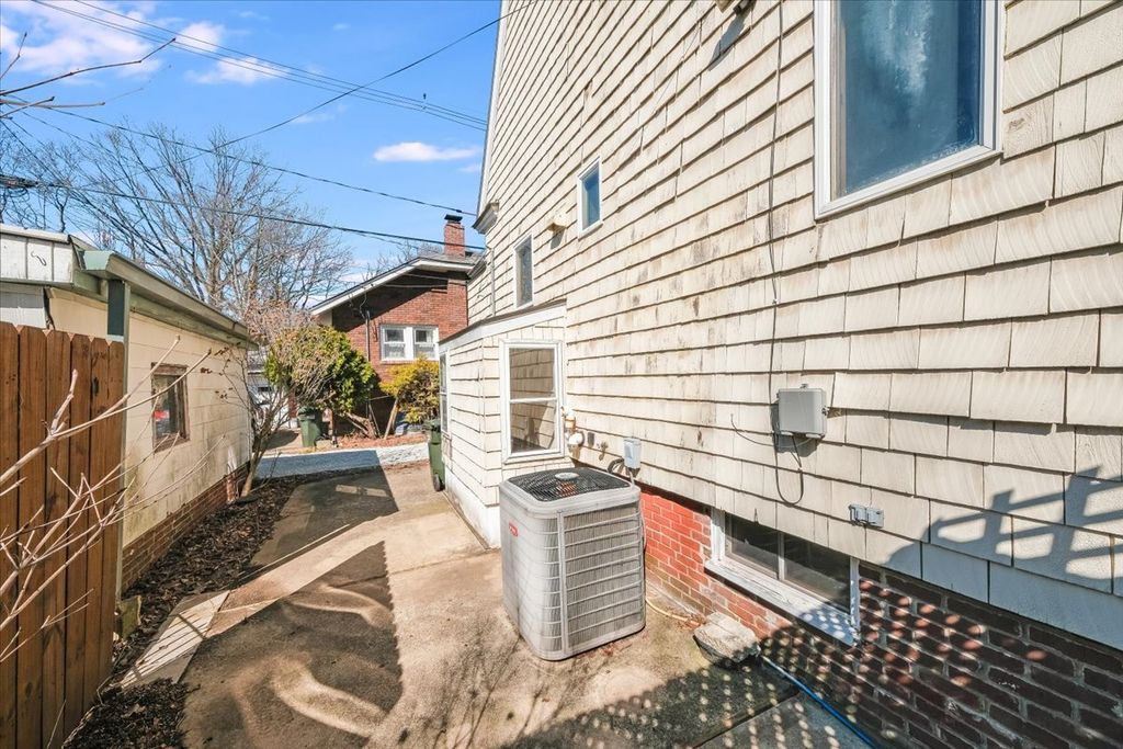 listing image 49