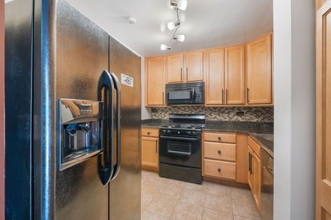 Tiny photo for 5510 Lincoln Avenue #301, Morton Grove, IL 60053 (MLS # 12493325)