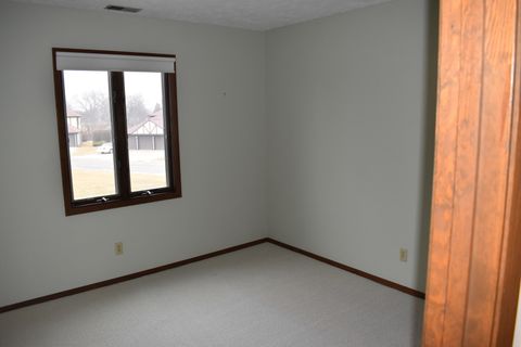 Tiny photo for 44 Crystal Court #B-2, Pontiac, IL 61764 (MLS # 12539829)