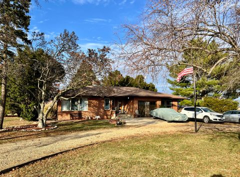 Photo of 2102 County Road 2900, Rantoul, IL 61866 (MLS # 12514927)