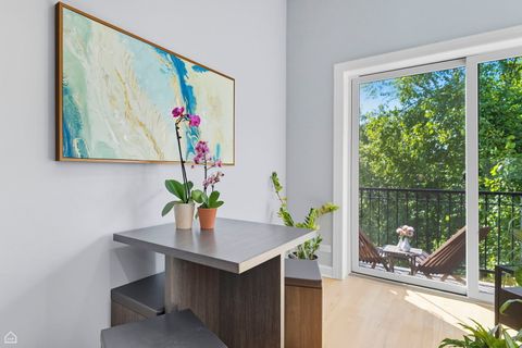 Tiny photo for 663 W Barry Avenue #4A, Chicago, IL 60657 (MLS # 12491469)