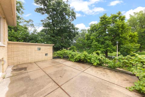 Tiny photo for 828 E 14th Street, Lombard, IL 60148 (MLS # 12689345)