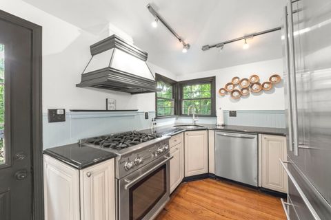 Tiny photo for 828 E 14th Street, Lombard, IL 60148 (MLS # 12689345)