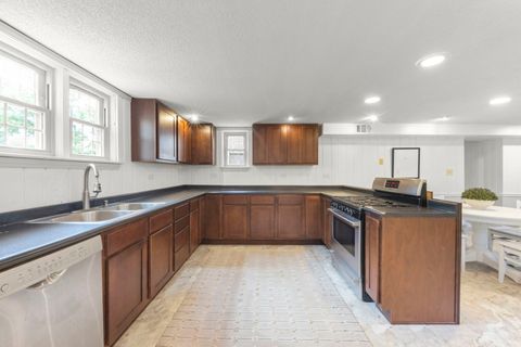 Tiny photo for 828 E 14th Street, Lombard, IL 60148 (MLS # 12689345)